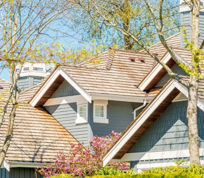 wooden-shake-shingles-apartment-roofing-asheville-nc